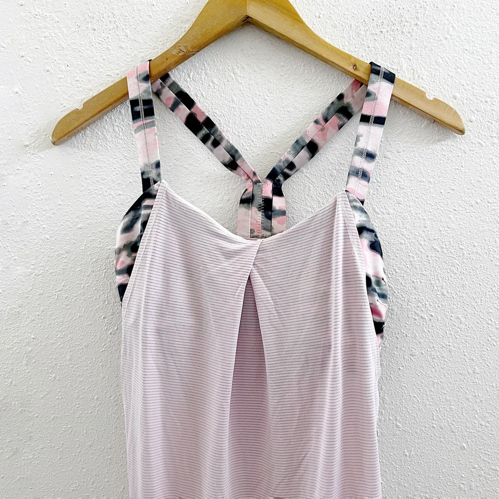 LULULEMON Rest Less Tank Size 6 - Picture 6 of 11